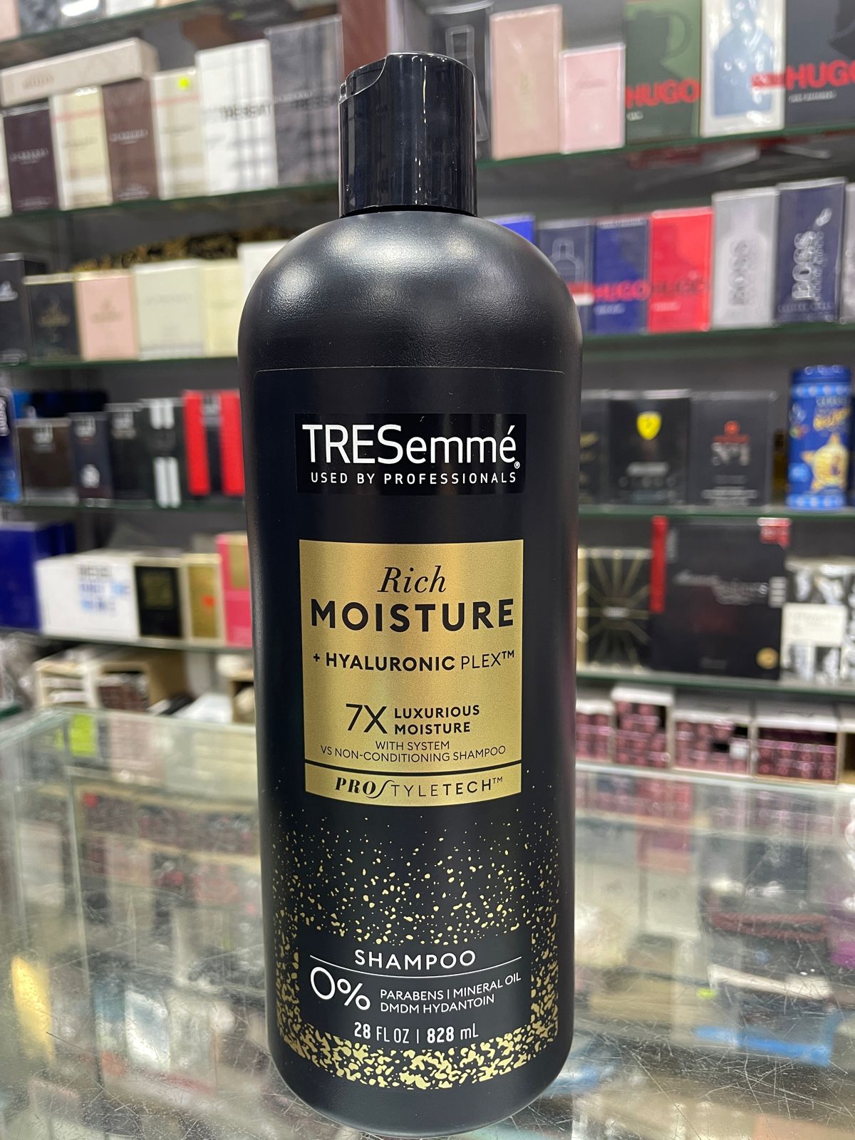 TRESemmé Rich Moisture + Hyaluronic Plex Shampoo, 828 ml