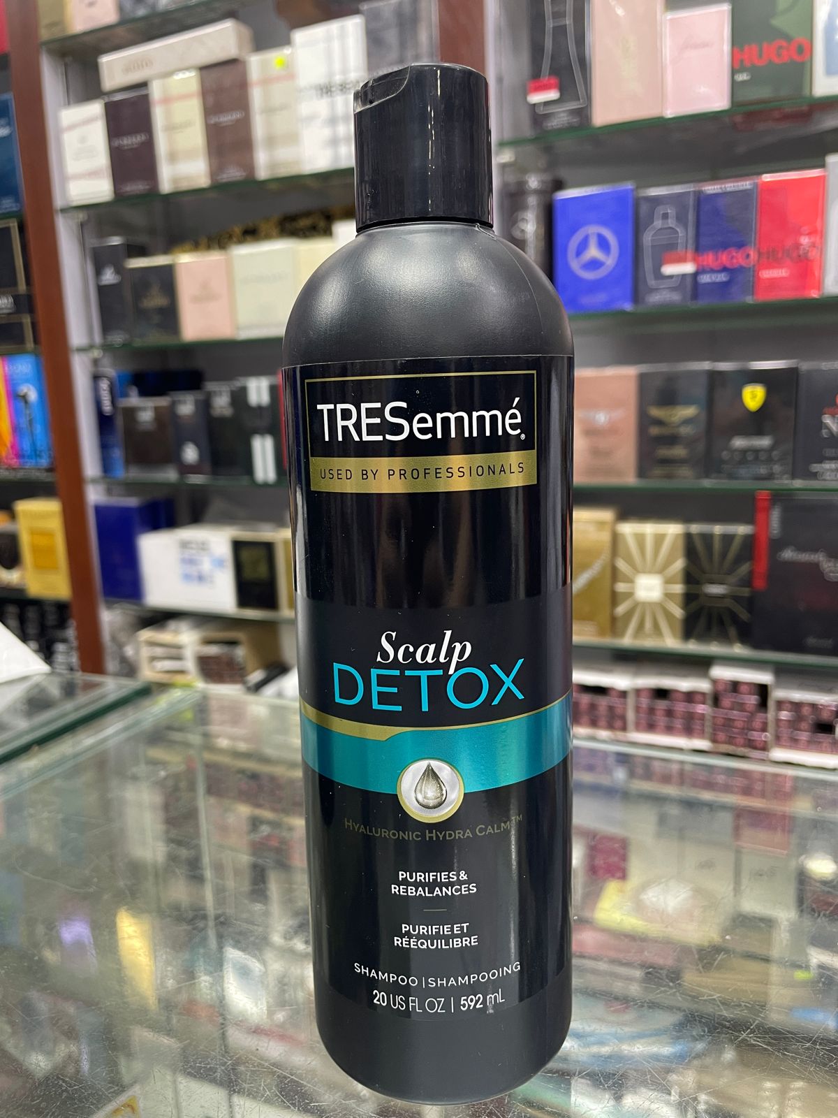 TRESemmé Scalp Detox Shampoo, 592 ml